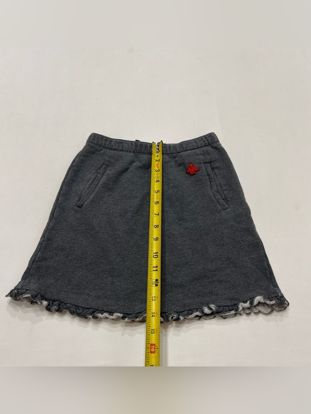 GUCCI Girls Sweatshirt Jersey Skirt Size 10Y Ruffle Hem Bee Patch Made in Italy - Picture 7 of 8